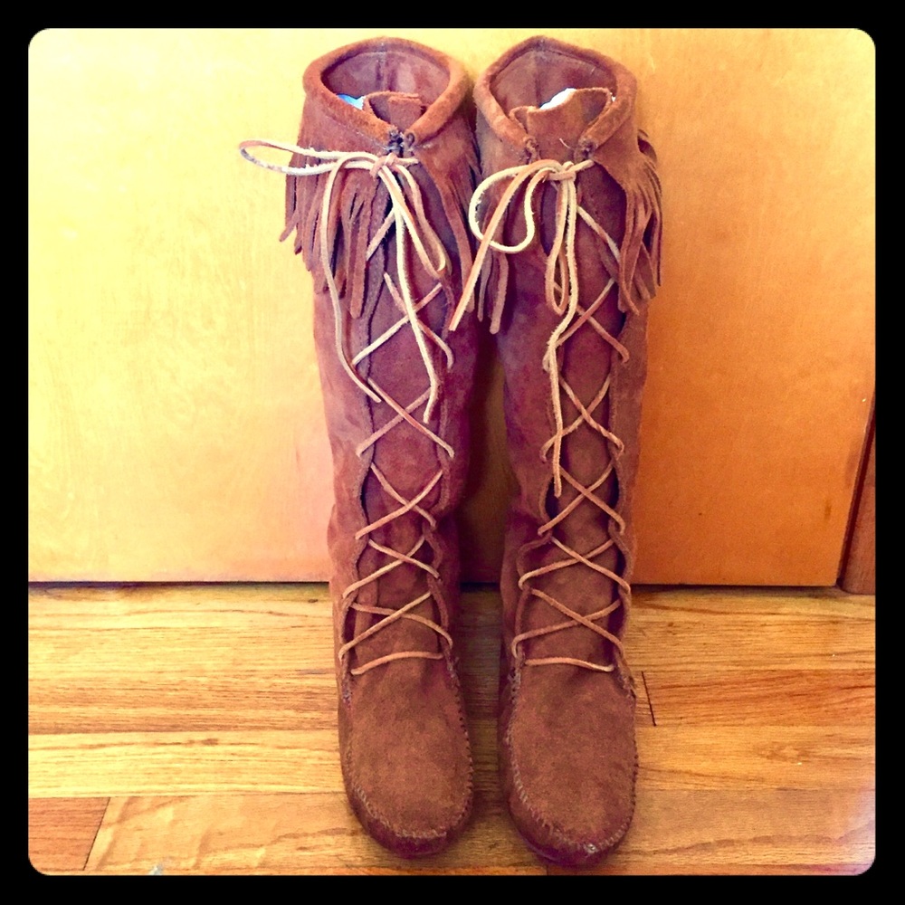 Minnetonka Lace Up Boots